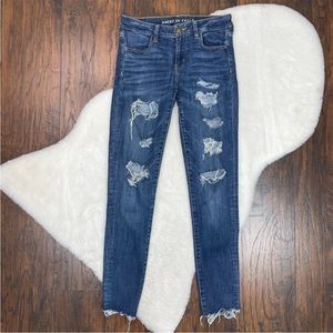 American Eagle Skinny Jeans 6 Jegging Medium Wash Ripped Raw Hem Stretch Women's
